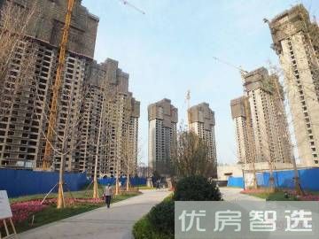 定安吉粮康城均价为：9700元/平方米