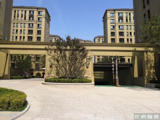 听湖项目采用意大利托斯卡纳风格，打造异域风情的低密社区。