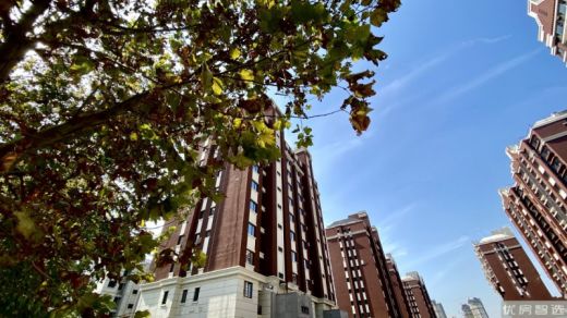 永定河孔雀城莱茵河谷凡尔赛花园   总价：112万/套起