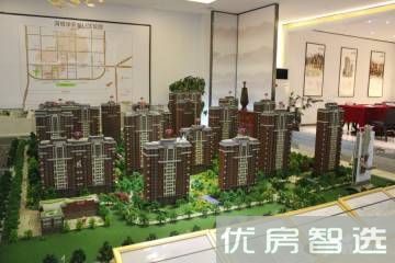 恒大翡翠华庭在售价格为：5700元/平方米
