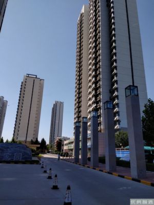 橡树澜湾，预计2021年年底交付，占据西部八大生态资源