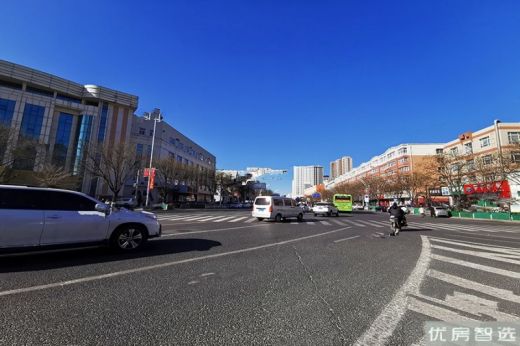 诺丁山公馆跃层房源10月均价13000元/㎡