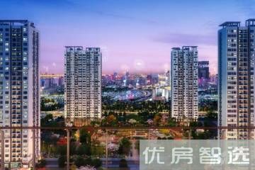 荣盛锦绣豪庭在售价格为：18000元/平方米