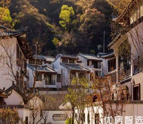永恒长城里：阅遍世界 心归小镇