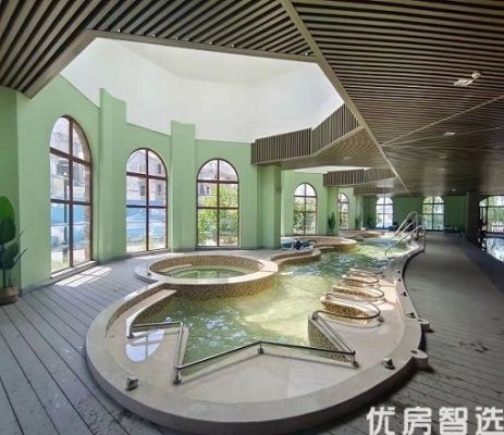鸿坤葡萄酒小镇悦山湖又一配套即将开业——小镇游泳池