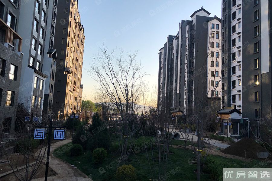 白石山居春华园97