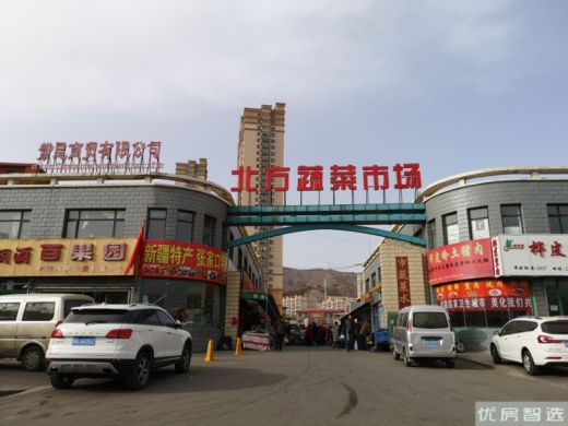 龙湖西宸广场，周边成熟高端居住区云集