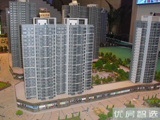 首开琅樾周边有国际学校14所，目前在售洋房、叠拼、独栋别墅。