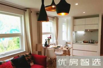 和贵花园二期建筑在做外立面
