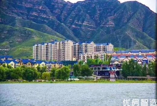 观澜小洱海 观澜墅当前在售45-83㎡洋房、68-132㎡高层、136-168㎡叠拼、165-170㎡联排、237㎡双拼、237-480㎡类独栋产品！