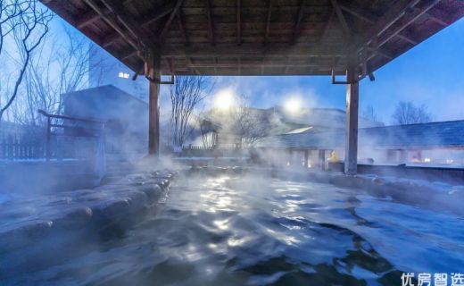 汤山原著当前在售40-60㎡公寓、80-120㎡洋房产品。 公寓总价20万起！ 火热销售中 咨询热线400-080-6680！ 