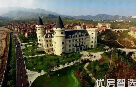 鸿威翡翠城当前在售建面约90-124㎡墅质洋房 建面约129-194㎡联排/叠拼！