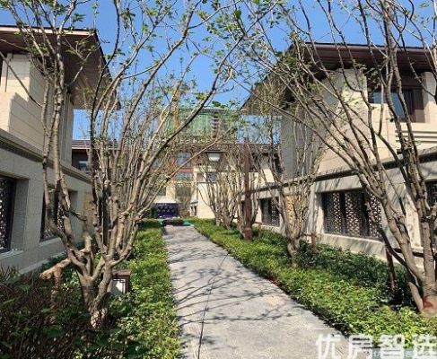 上河天著当前在售59-146平方米1-3居室，单价11500元起/平方米！